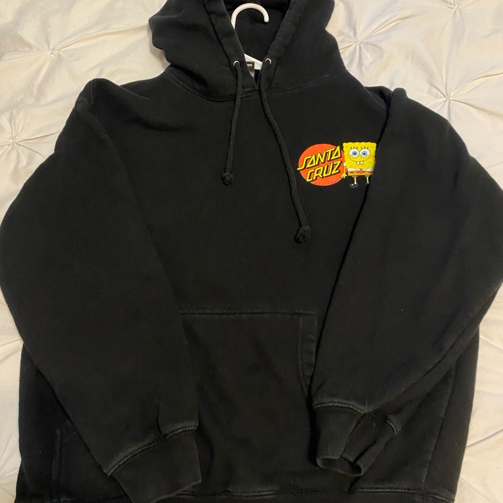 Santa Cruz Zummiez size M Spongebob hoodie